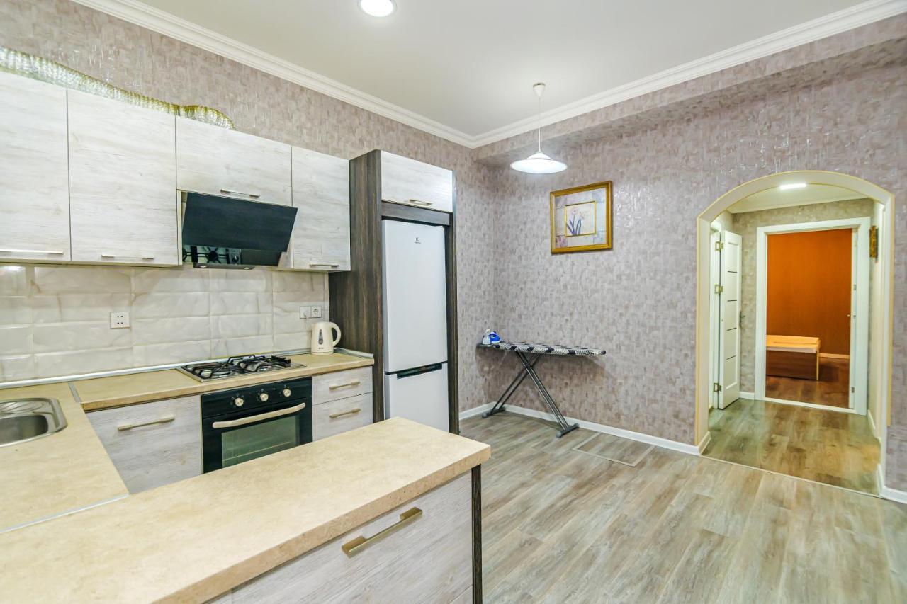 Luxury 2 Room Apartment In The Center Baku Exterior photo
